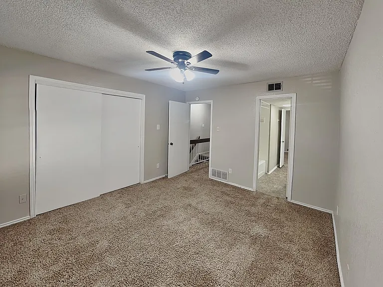 7334 Kingswood Cir — Photo 12