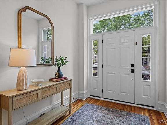 3rd image of 2124 Floyd Ave