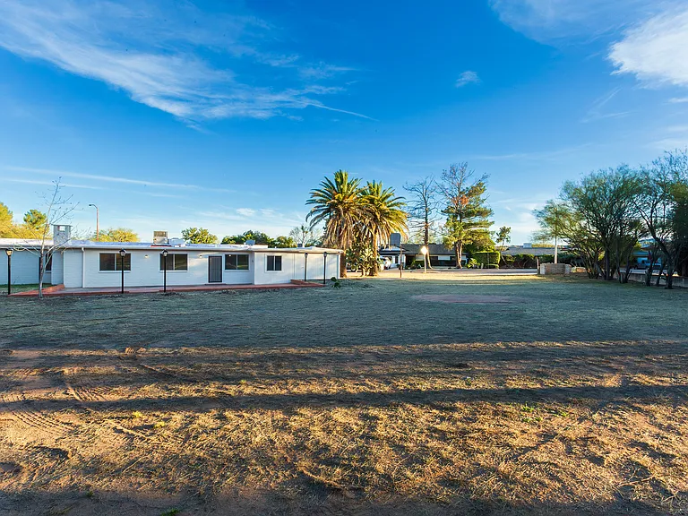 1714 W Meadow Hills Dr — Photo 46
