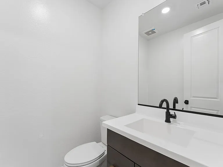 1524 E Carob Ct — Photo 8