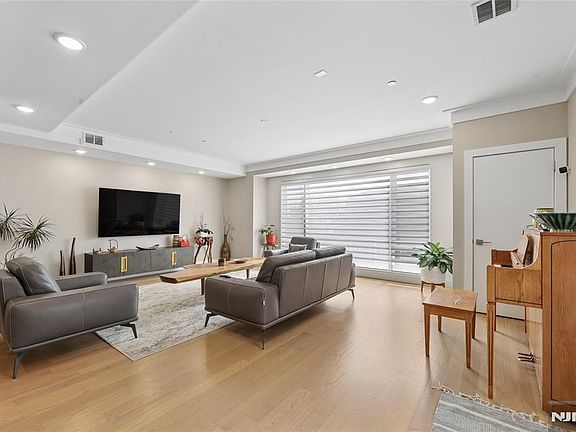 2nd image of 23 Lasher Lane
