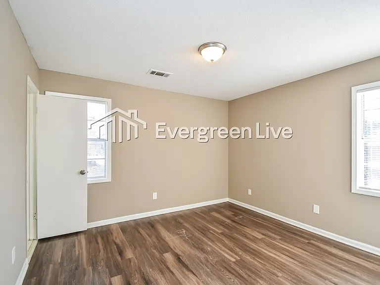 4998 Cedar View Rd — Photo 9