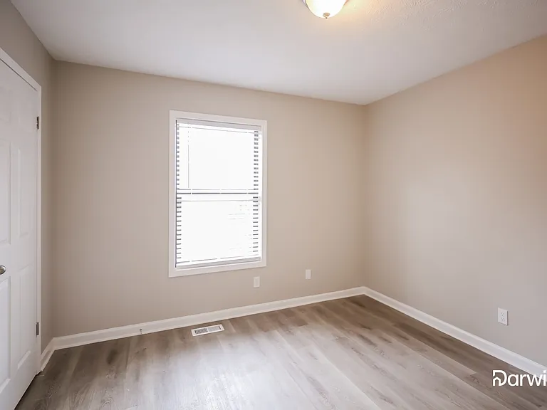 1181 Norfolk Dr NW — Photo 12