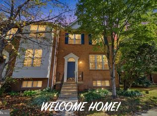 2411 Fieldcreek Dr, Herndon, VA 20171