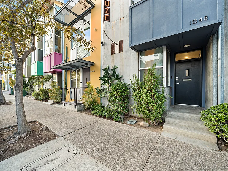 1048 F St — Photo 9