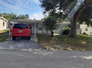 2030 Hess Dr, Holiday, FL 34691