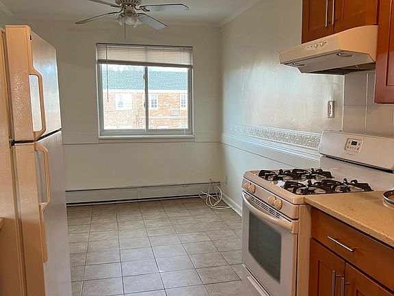 4th image of 59-24 72nd St Floor 3