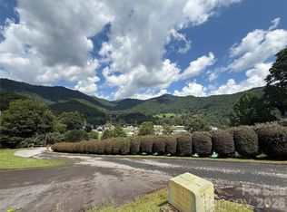 10 Lewis Ln #10, Maggie Valley, NC 28751
