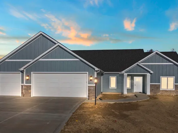19179 Ringo Rd, Auburn, IN 46706