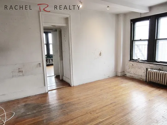 Sold by Rachel Realty | media 20