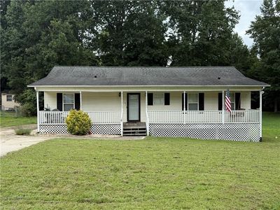 8 Savannah Ln, Thomasville, NC, 27360