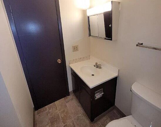 5th image of 2800 30th St Unit 11