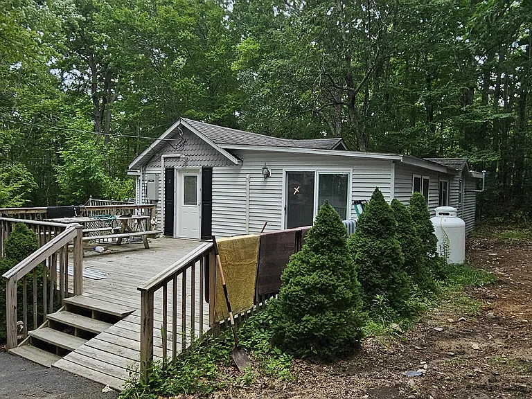 19 Aldow St — Photo 18