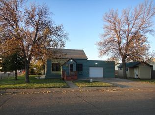323 8th St SE, Sidney, MT 59270