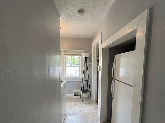 4th image of 1641 Fairchild Ave APT 2