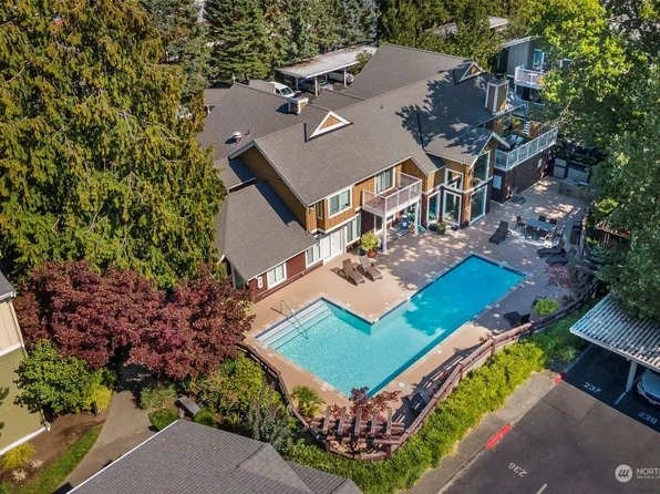 300 N 130th Street #1204, Seattle, WA 98133