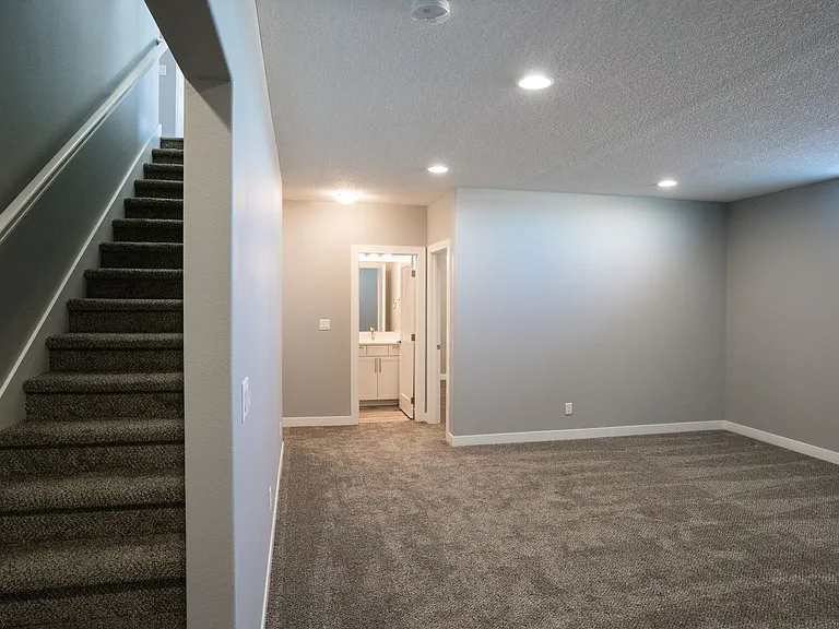 695 SE Tallgrass Ln — Photo 16