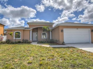 5936 NW Carefree St, Port Saint Lucie, FL 34986