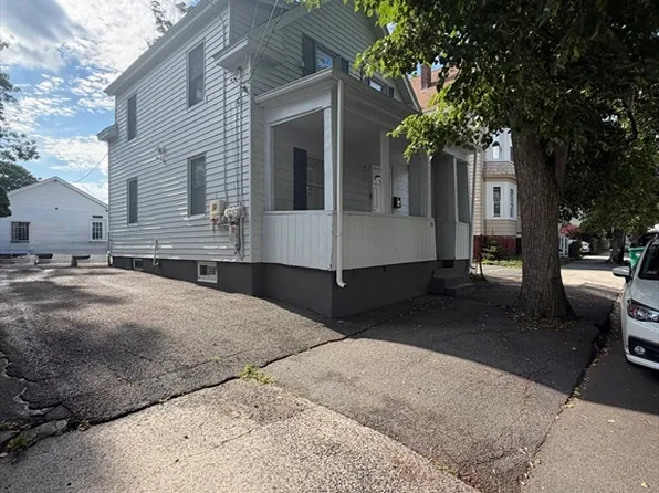 70 Robinson St, Lynn, MA 01905