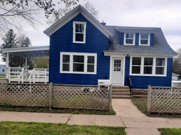 928 5th St S, Saint James, MN 56081