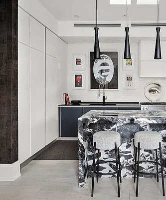 Sold by Compass | media 33