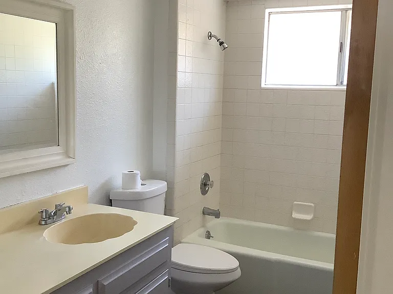 9130 Old Castle Rd — Photo 8