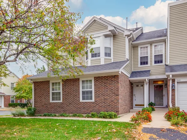 543 Grosse Pointe Cir, Vernon Hills, IL 60061