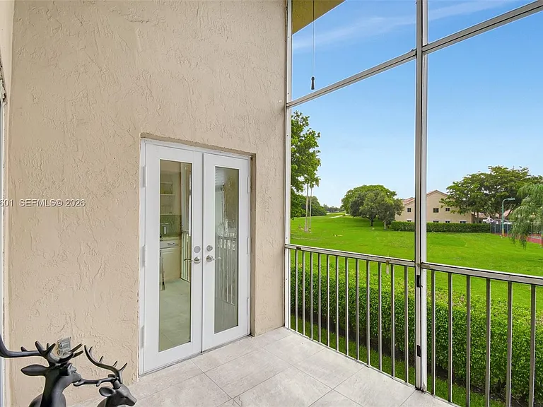 16339 Malibu Dr #22 — Photo 46