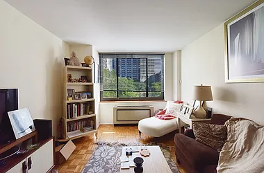 Sold by Prime Manhattan