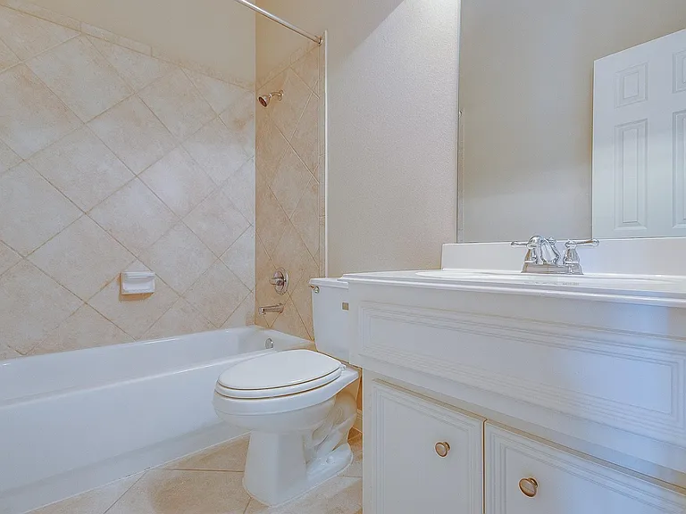 4618 Ambrosia Springs Ln — Photo 22