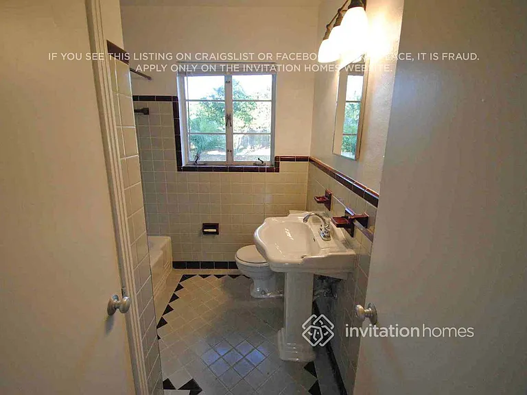 210 S Comet Ave — Photo 7