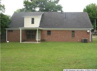 803 Rutland Dr, Southaven, MS 38671