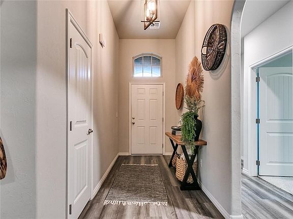 2nd image of 9524 N Squire Ln