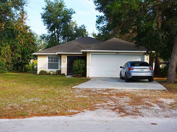 3rd image of 7320 Lake Dr