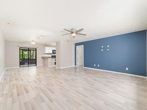 4th image of 2025 SW Trenton Lane