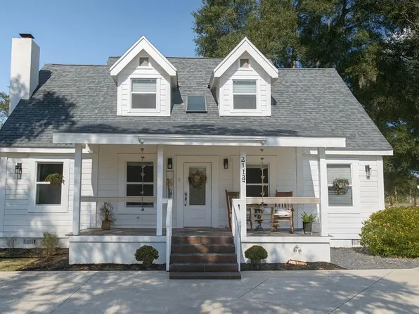 21135 Peckham Ave, Mount Dora, FL 32757