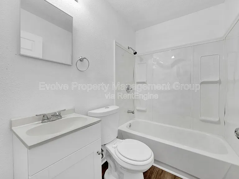 2966 Yale Ave #7 — Photo 13