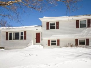 416 Hobbs Ln, Clinton Corners, NY 12514