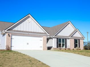 19 Mulberry Grove Dr #38, Winder, GA 30680