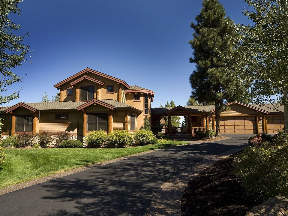 Perspective Drive Estate