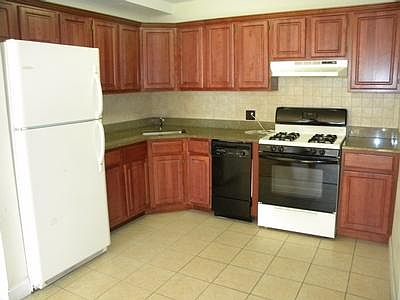 1st image of 600 President St