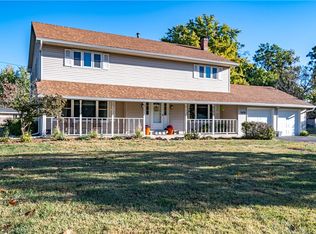 1420 Noble Dr, Mt Zion, IL 62549