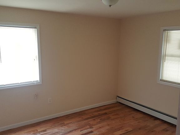 3rd image of 197-16 120th Ave #2