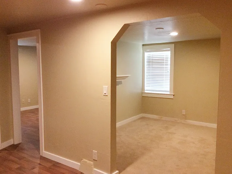 432 W 13th Ave #5 — Photo 7