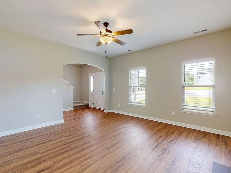215 Purple Martin Dr — Photo 9