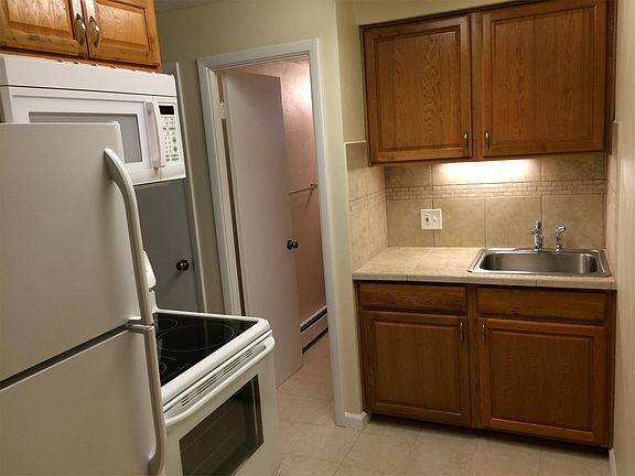 4th image of 219 E Erie Ave APT C1