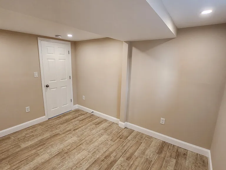 53 Willow Ave #HSE — Photo 12