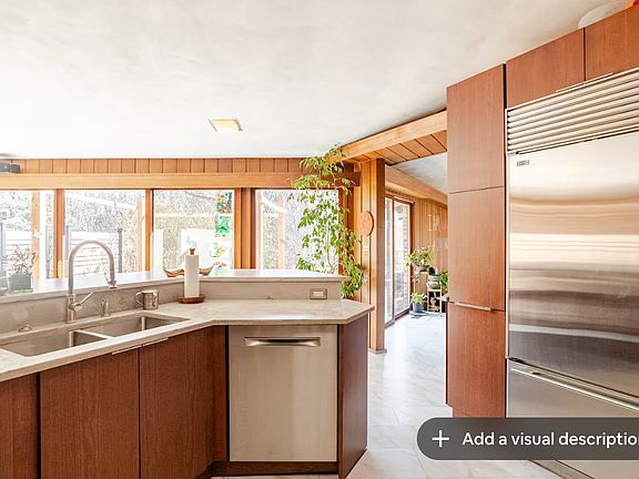 4th image of 2 Big Oak Ln