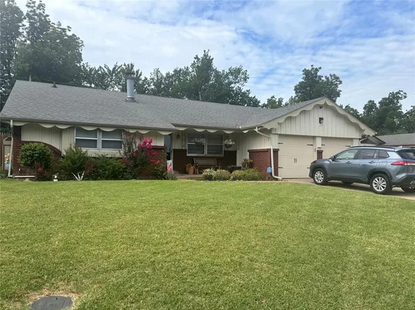 5528 NW 37th St, Warr Acres, OK 73122