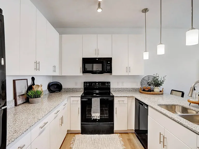 7430 N Silverbell Rd — Photo 14